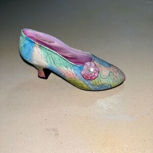 💙 Just the Right Shoe Rose Court Miniature Figurine